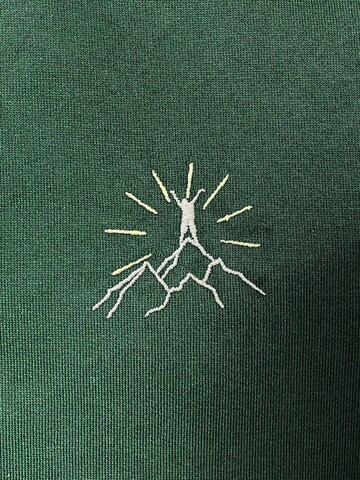 GREENBOMB Shirt 'Nature Mountain Sun' in Groen