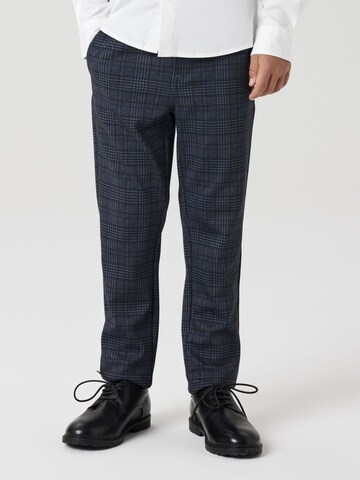 Coupe slim Pantalon NAME IT en gris : devant