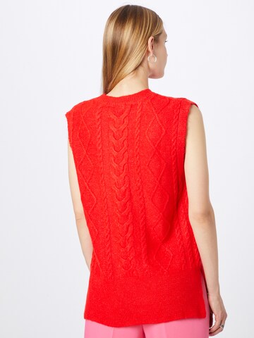 Trendyol Sweater in Red