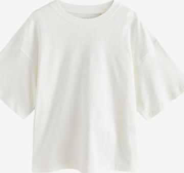 Next Тениска в бяло: отпред