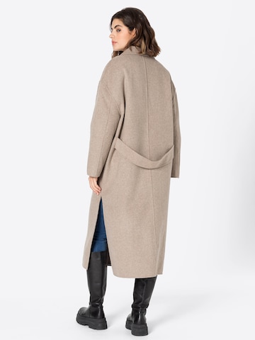 s.Oliver BLACK LABEL Between-seasons coat in Beige