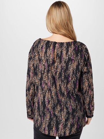 Esprit Curves - Blusa en negro