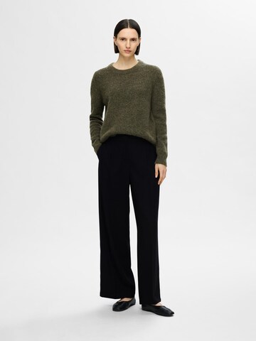 SELECTED FEMME Sweater in Green
