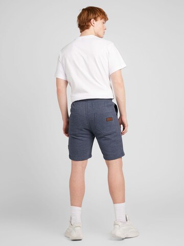 naketano Regular Shorts in Blau