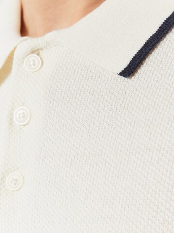 INDICODE JEANS Neulepaita 'Nomi' värissä valkoinen