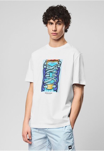 Weekend Offender T-Shirt 'Laces' in Weiß: Vorderseite