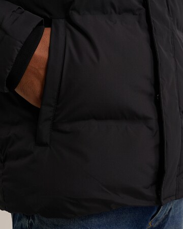 WE Fashion Zimska jakna | črna barva