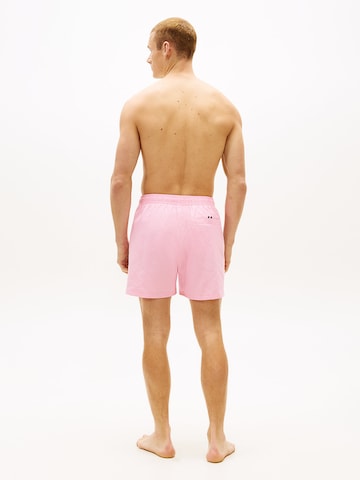 TOMMY HILFIGER Badeshorts in Pink