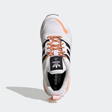 Baskets 'Zx 700 Hd' ADIDAS ORIGINALS en blanc