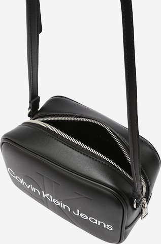 Sac à bandoulière Calvin Klein Jeans en noir