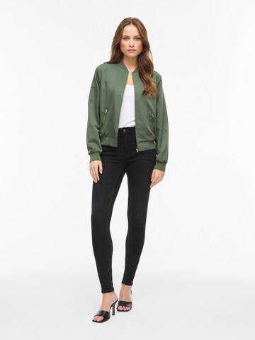 VILA Демисезонная куртка 'VIBUBBLE' в Зеленый