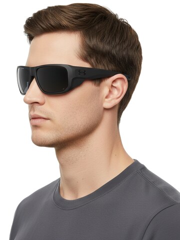 UNDER ARMOUR Sonnenbrille‌‌‌‌‌‌ in Schwarz