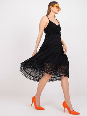 Madnezz House Kleid in Schwarz: Vorderseite