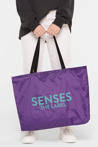 SENSES.THE LABEL Leichte Tote Bag mit Logo Print in Lila