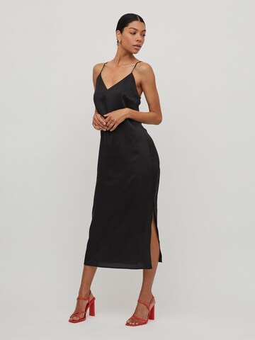 VILA Dress in Black