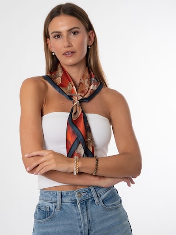 MayTree - Chal 'Seidentuch quadratisch 70x70, Fliegende Feen' en rojo