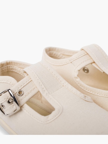 Pisamonas First-Step Shoes in Beige