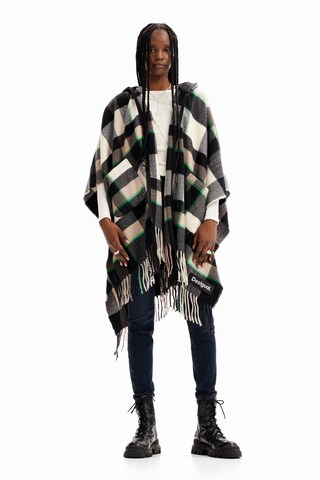 Cape Desigual en noir