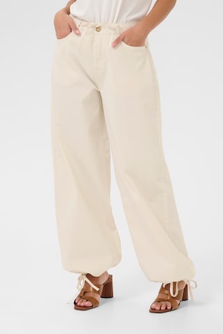 Cream Tapered Trousers 'Berta' in Beige: front