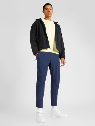 Nike SportswearRegular Fit Sweater majica 'Club Fleece' - zelena boja