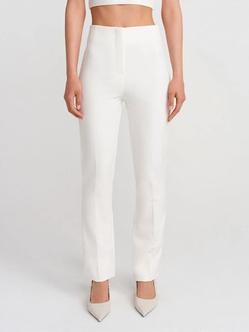 Dilvin Flared Pants in White