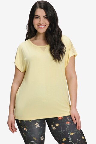 T-shirt Ulla Popken en jaune : devant