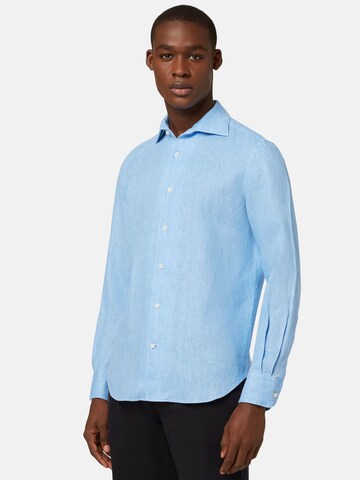 Coupe slim Chemise Boggi Milano en bleu : devant