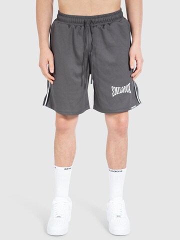 Smilodox Loose fit Sports trousers ' Classic Ripp ' in Grey: front