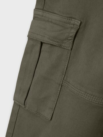 NAME IT Regular Trousers 'NKMRyan' in Green