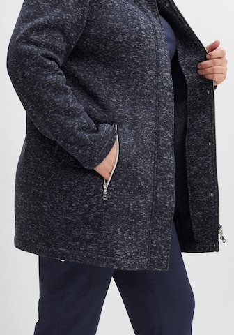 SHEEGO Fleece Jacket in Blue