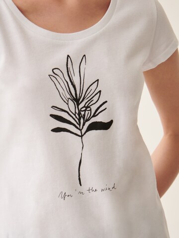 TATUUM - Camiseta 'ANTONIA 2' en blanco