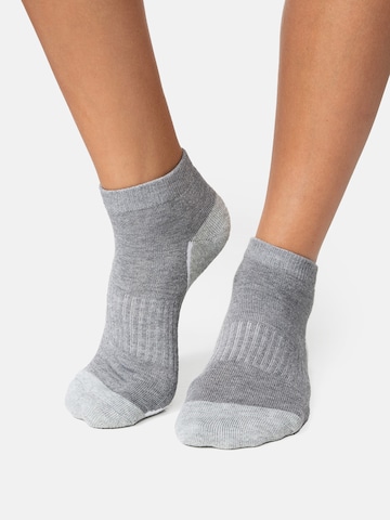 Nur Die Socks in Grey