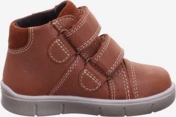 SUPERFIT - Zapatos primeros pasos 'Ulli' en marrón