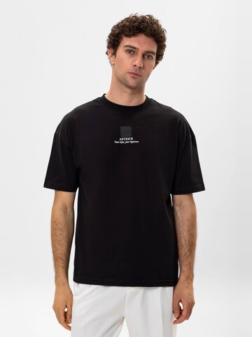 Antioch Shirt in Black: front