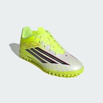 ADIDAS PERFORMANCE - Calzado deportivo 'F50 Club Turf' en amarillo