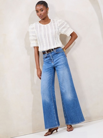 Lipsy Shirt in Beige