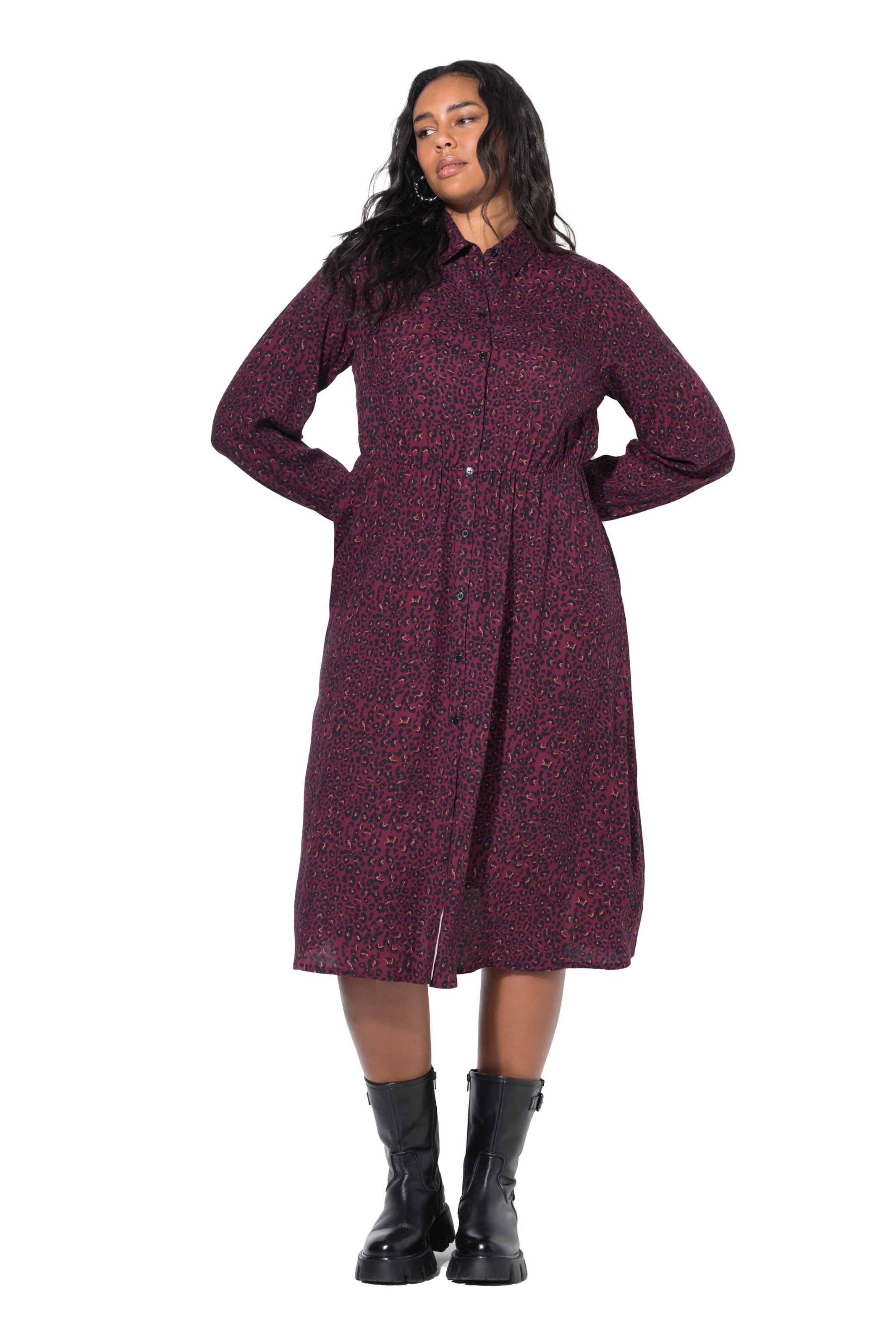 Studio Untold Dress in Red: front