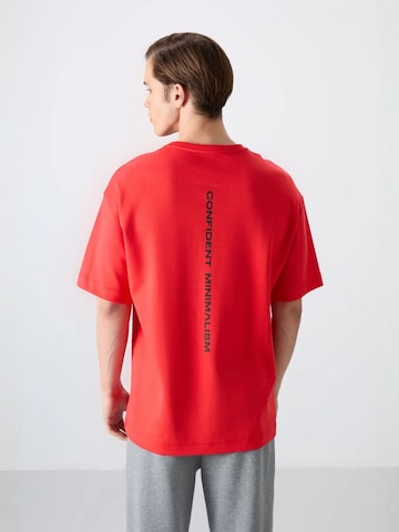 Tommy Life - Camisa em vermelho