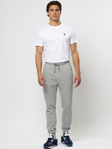 U.S. POLO ASSN. Tapered Housut 'Terkel' värissä harmaa