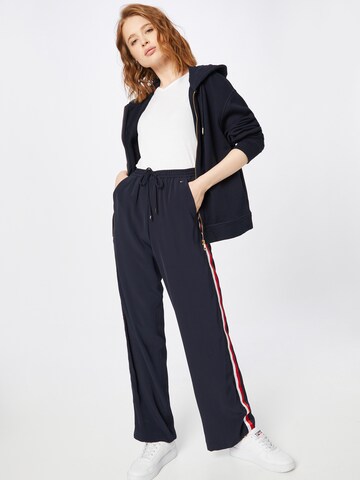 TOMMY HILFIGER Loosefit Hose in Blau