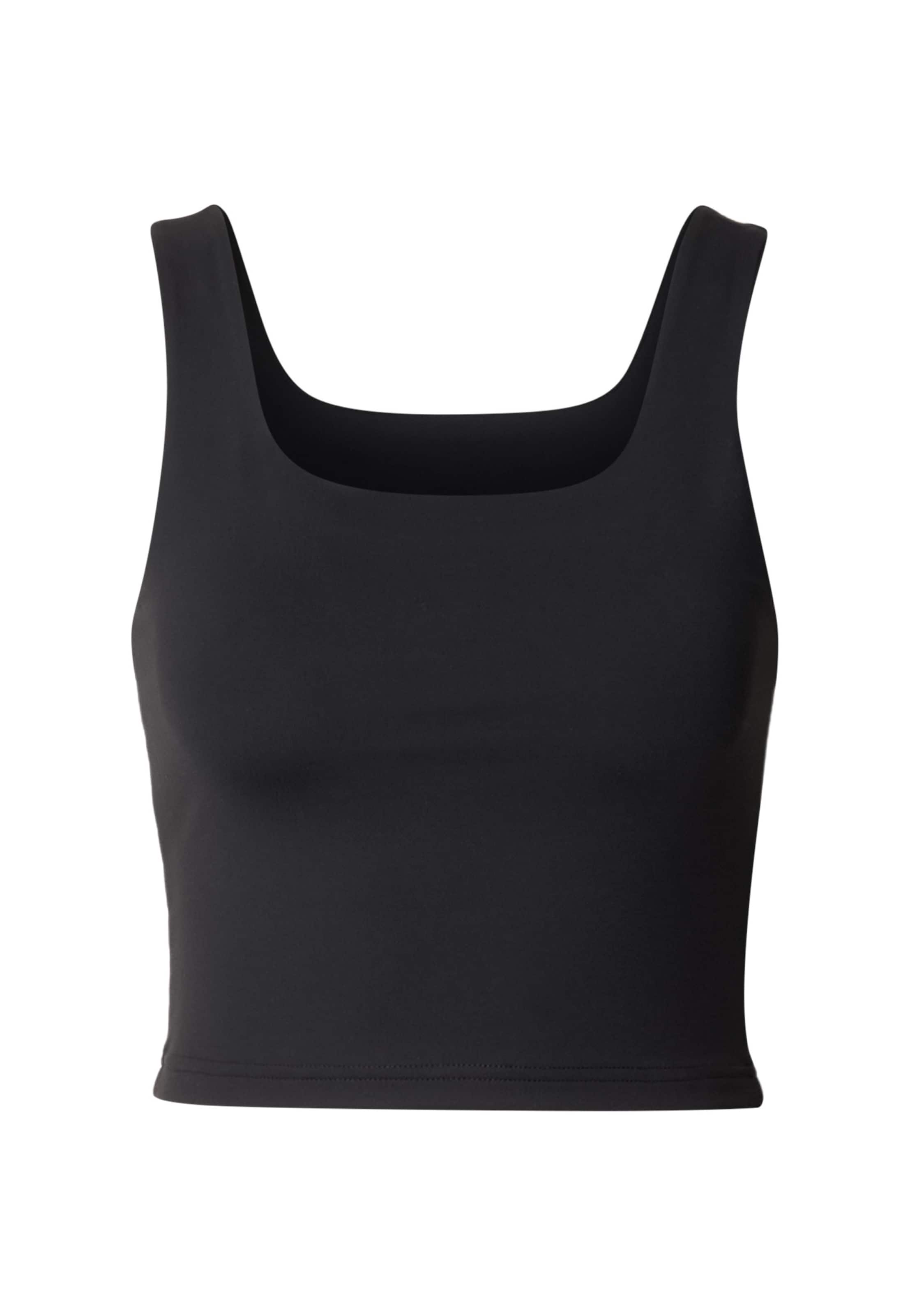 Top di Urban Classics in nero: frontale