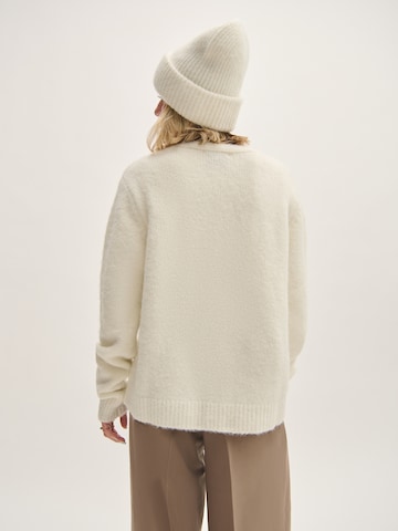 Giacchetta 'Fuzzy' di Tatiana Zidekova in bianco