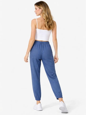 fashionshowcase Loosefit Bukser 'SOREYA' i blå
