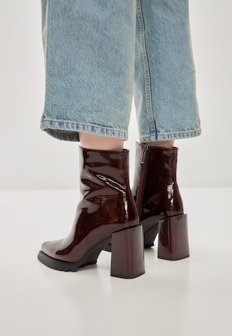 CESARE GASPARI Stiefelette in Rot
