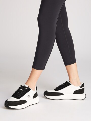 Sneaker bassa 'ATHLEISURE' di Calvin Klein Jeans in bianco