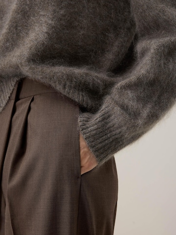 Pullover di Lilysilk in marrone