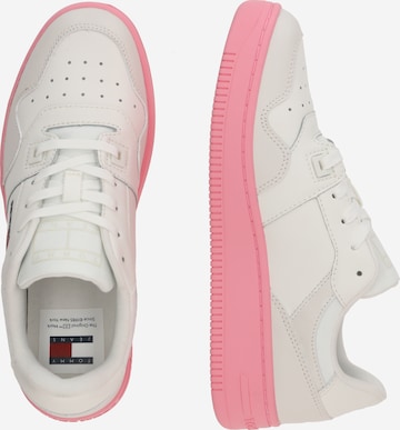 Tommy Jeans Sneakers laag 'Retro Basket Ess Meg 3A3' in Wit