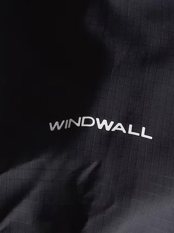 THE NORTH FACE Between-Season Jacket in Black