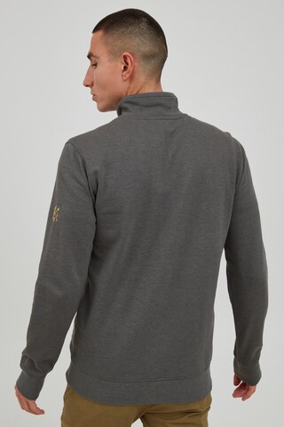 !Solid Sweatshirt in Grey