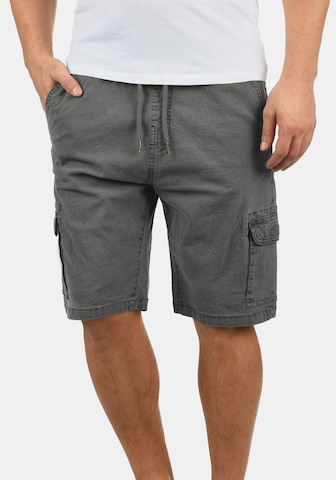 INDICODE JEANS Regular Cargoshorts 'Frances' in Grau: predná strana